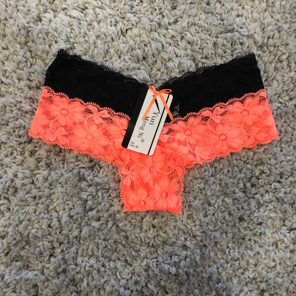 💖1 left! 6 pair 20$Cheeky style underwear. Medium - Picture 5 of 7